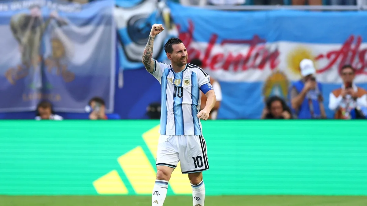 Messi marca e Argentina empata com Egito nas oitavas da Copa do Mundo