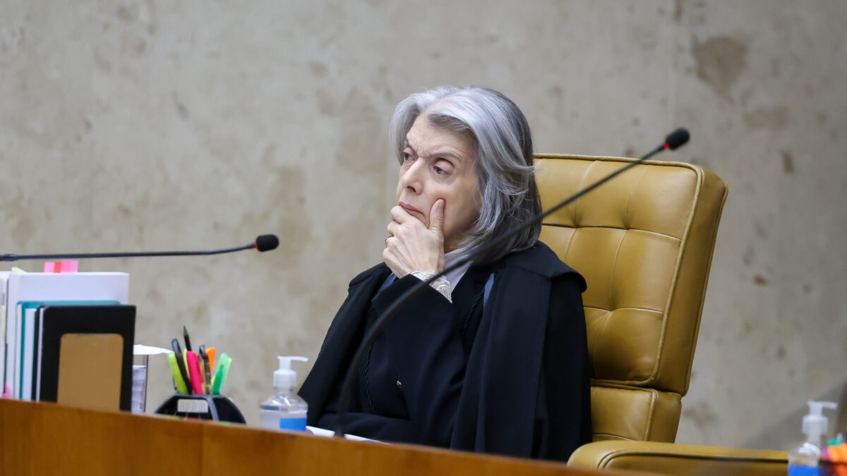 Cármen Lúcia alerta sobre impacto da IA nas eleições