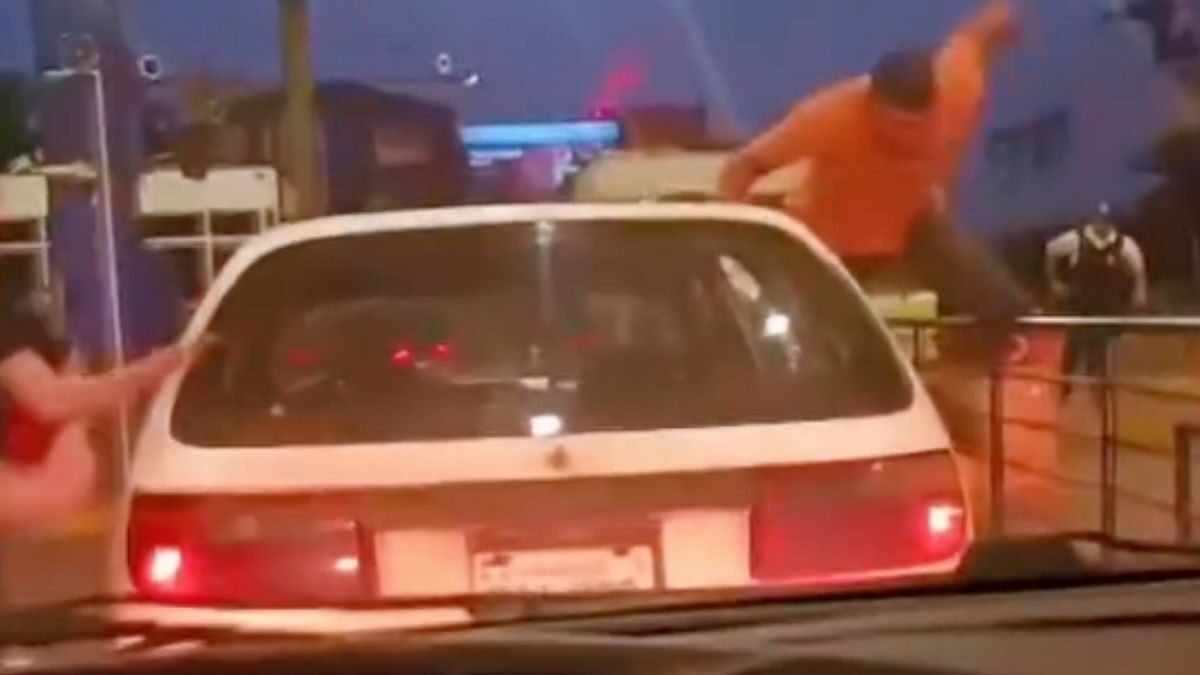 Homem é preso com quase 100 kg de maconha ao tentar fugir da Receita Federal em Foz do Iguaçu