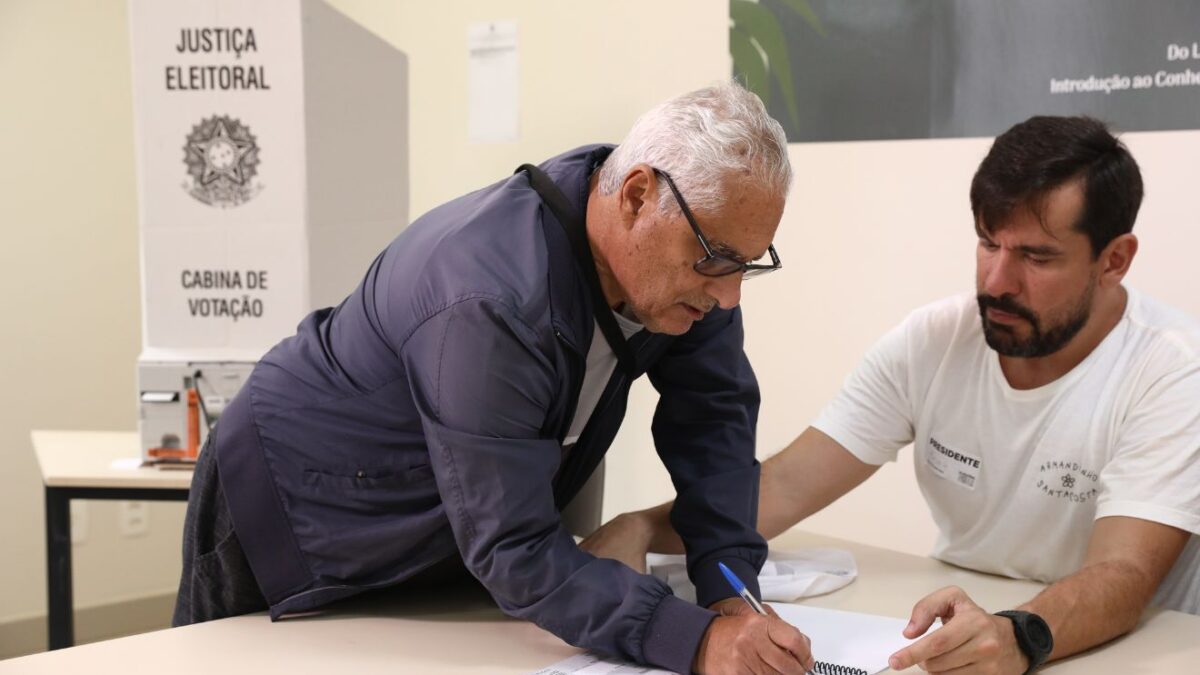 Paraná tem 78% dos mesários voluntários nas eleições de 2026