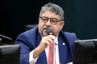 Quaquá diz que Lulinha leva vida simples como empresário
