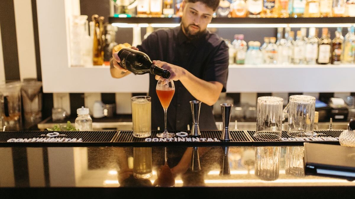 Continental Batel faz leilão solidário para celebrar aniversário