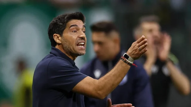 Abel Ferreira dedica vitória do Palmeiras a Lito Sousa