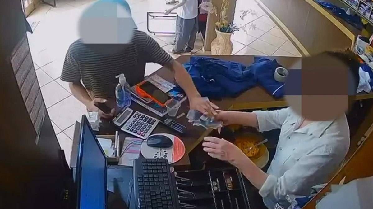 Homem ameaça funcionária e foge com dinheiro de loja em Apucarana