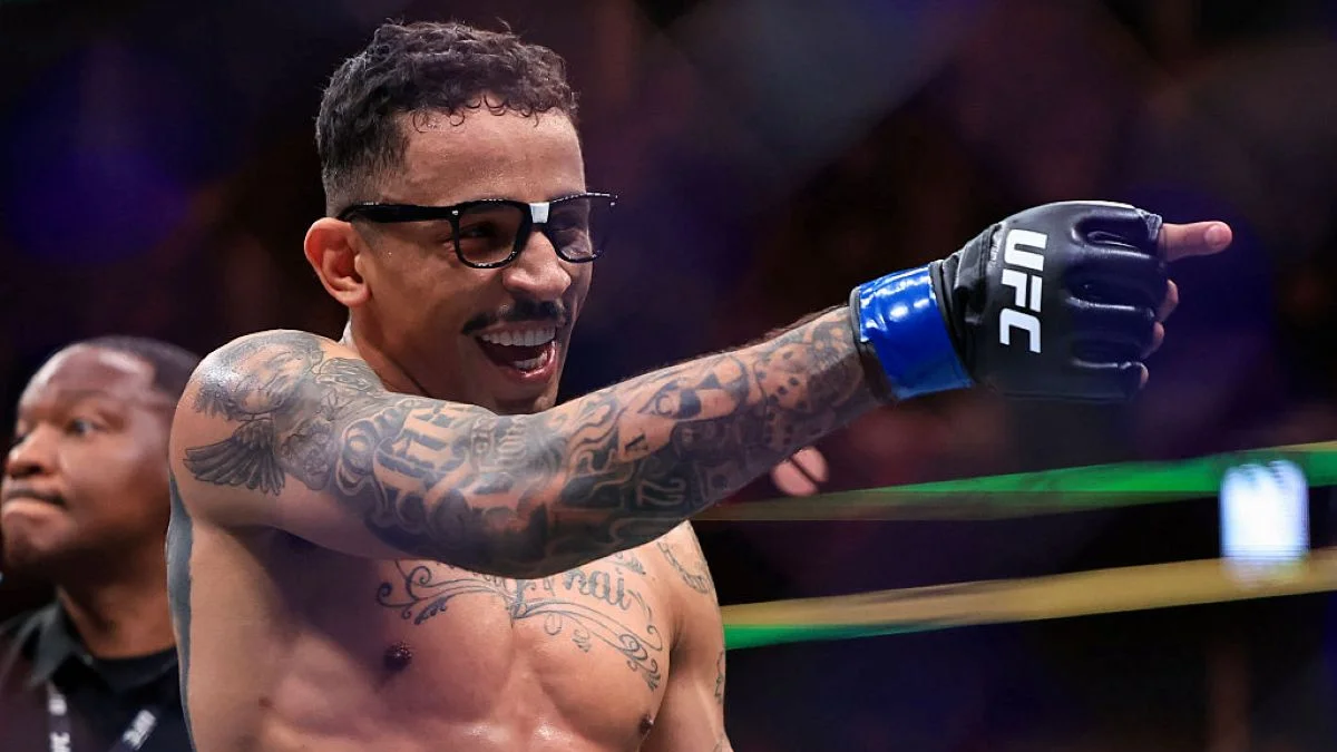 Carlos Prates promete nocautear Makhachev no próximo combate