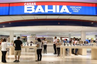 Casas Bahia vai fechar quase 300 lojas e pode dispensar até 3 mil funcionários