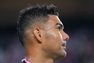 Casemiro marca contra e apaga estreia de Messi no Inter Miami