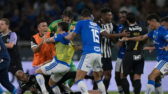Cruzeiro e Atlético-MG se enfrentam em clássico decisivo pela Copa do Brasil