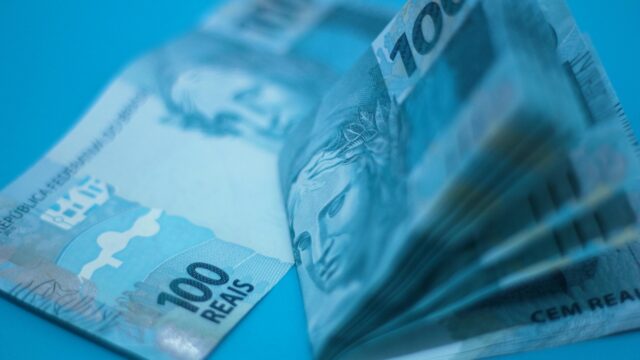 Receita libera pagamento do 4º lote da restituição do Imposto de Renda