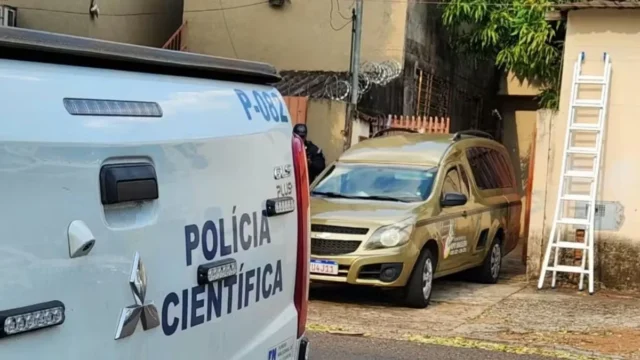 Homem é preso suspeito de matar esposa encontrada pela mãe