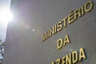 Governo prevê superávit de 73 bilhões para orçamento de 2027