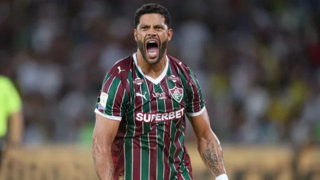 Fluminense vira e vence Remo no Maracanã pelo Brasileirão