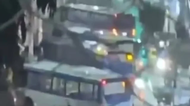 Tiroteio na Zona Oeste do Rio deixa 4 mortos e sequestra 14 ônibus