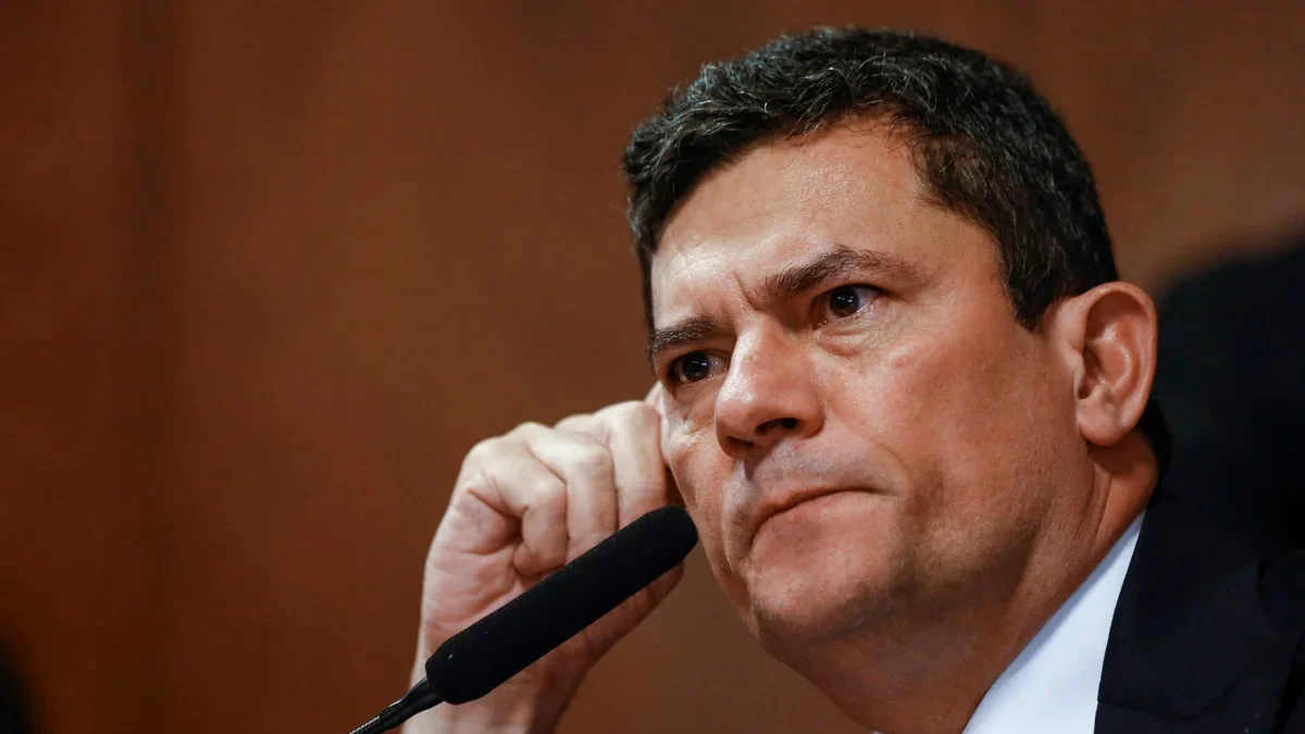 Moro lidera corrida ao governo do Paraná com 37%