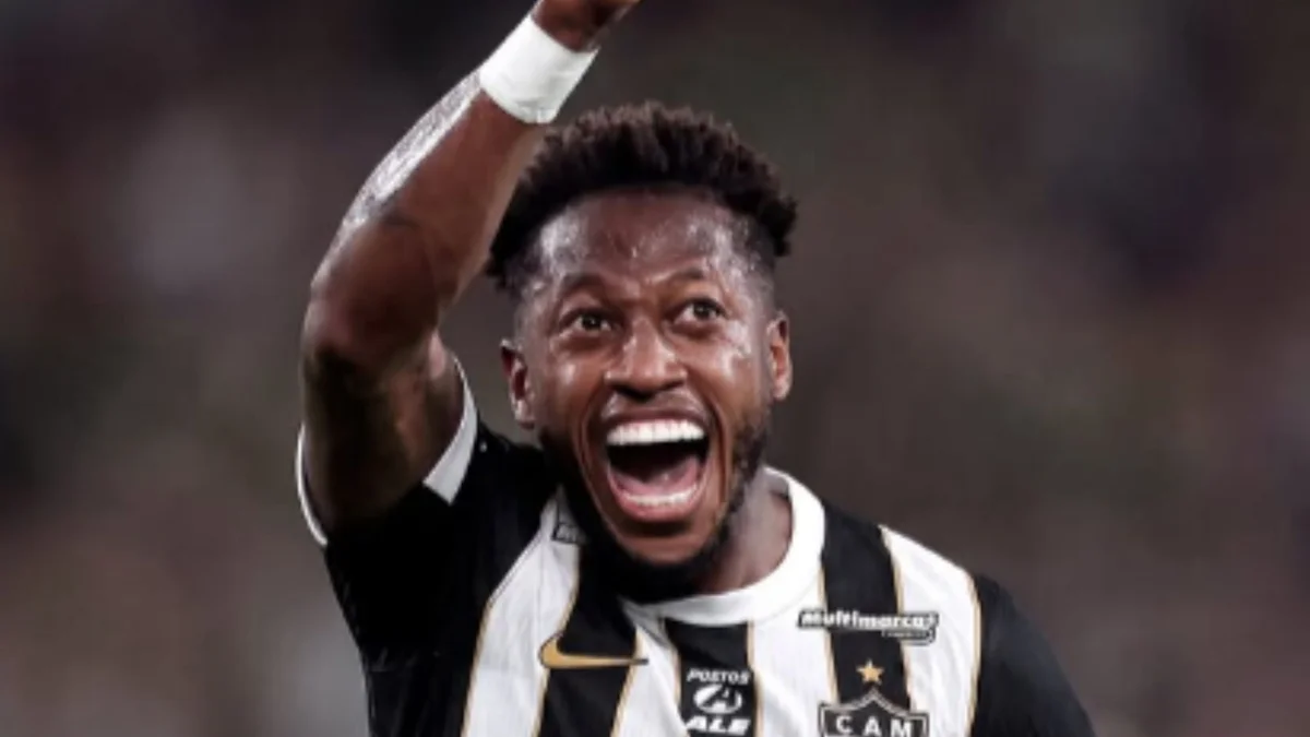 Fred chega a Belo Horizonte para reforçar o Atlético-MG
