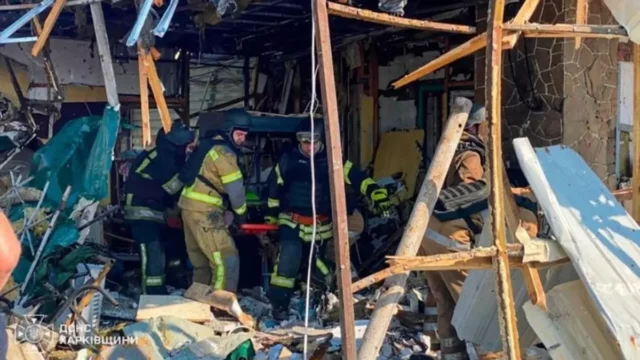 Ataque russo em cidade da Ucrânia deixa 10 mortos