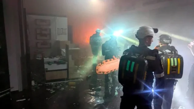 Ataque russo mata 16 em shopping na Ucrânia