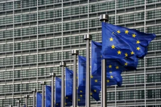 Islândia mantém pausa em negociações com União Europeia