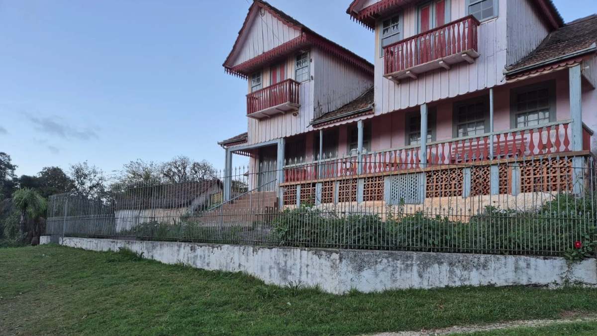 Idoso de 80 anos é encontrado morto e queimado em Almirante Tamandaré