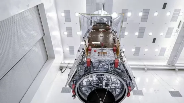 SpaceX envia novo telescópio da Nasa para estudar o universo escuro