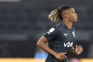 Botafogo enfrenta Athletico-PR com quatro desfalques importantes