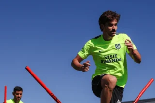 Julián Álvarez volta a treinar com o Atlético de Madrid