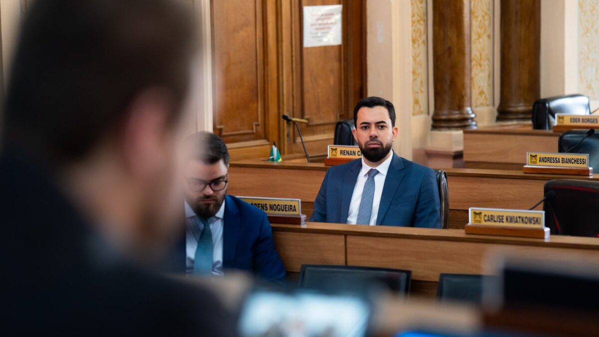Curitiba vota fim do mandato do vereador Lórens Nogueira por ‘rachadinha’