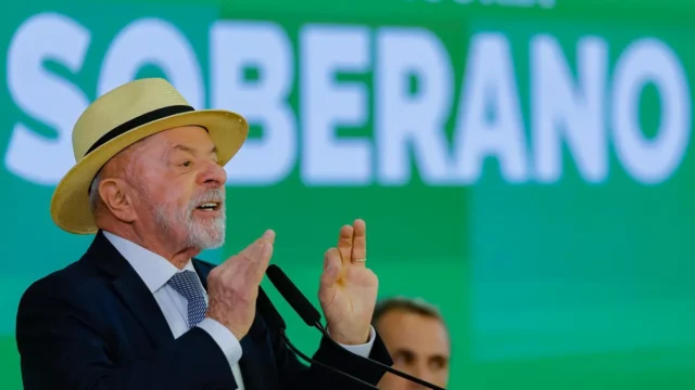 Lula lança edital para compra de supercomputador de 1 bilhão