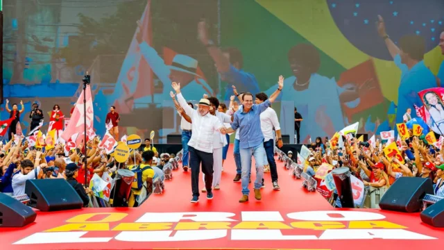 PSol é impedido de participar de ato de Lula e Paes no Rio