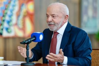 Lula afirma que respeita investigações sobre Lulinha e Marcola