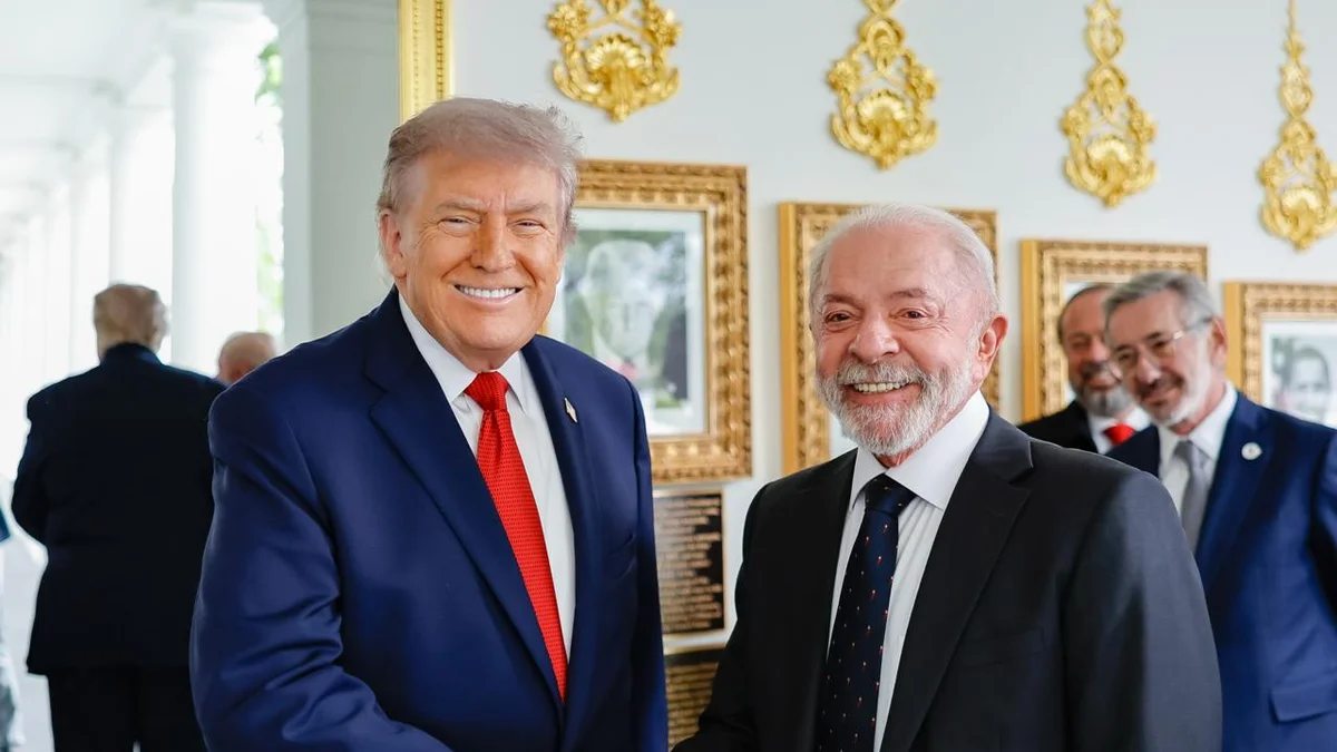 Trump pede acordo sobre tarifas após conversa com Lula