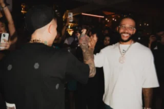 MC Hariel celebra renovação de Memphis Depay no Corinthians