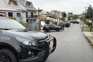 Homem morre em tiroteio com polícia durante operação em Curitiba