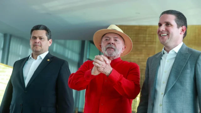 Congresso busca aproximação entre Lula e Alcolumbre antes das eleições