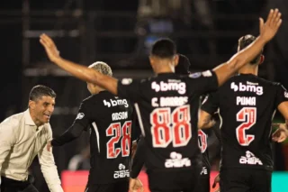 Premiação dos brasileiros nas quartas da Sul-Americana