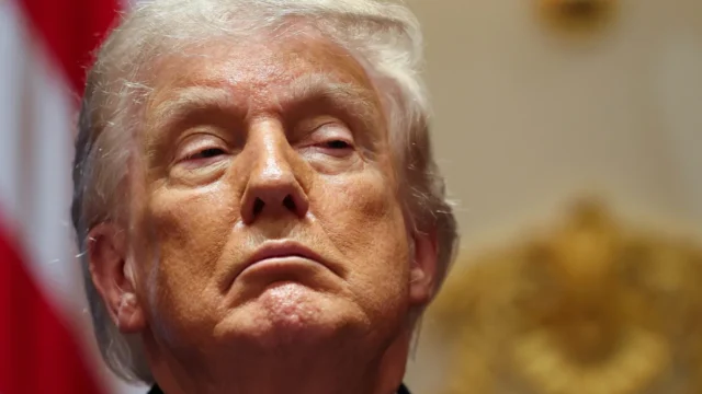 Trump retoma conversas com Irã após cancelar ataque