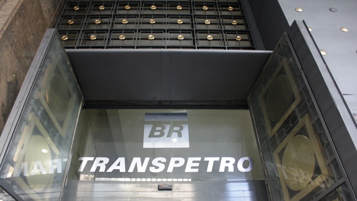 Transpetro abre concurso com 4 mil vagas para diversos cargos