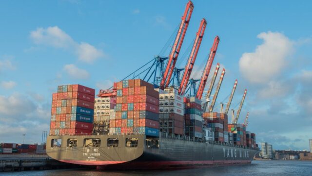 Brasil e EUA mantêm negociações sobre tarifas comerciais controversas