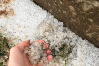 Granizo causa estragos em mais de 3 mil casas em Santa Catarina