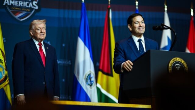 Presidente da Venezuela anuncia acordo para os EUA explorarem petróleo do país