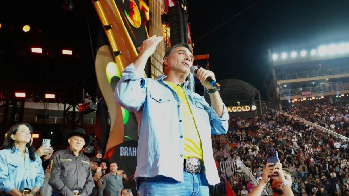 TSE aceita ação do PT contra Flávio Bolsonaro sobre Festa de Barretos
