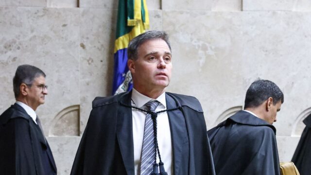 Mendonça libera acesso ao inquérito do Caso Master