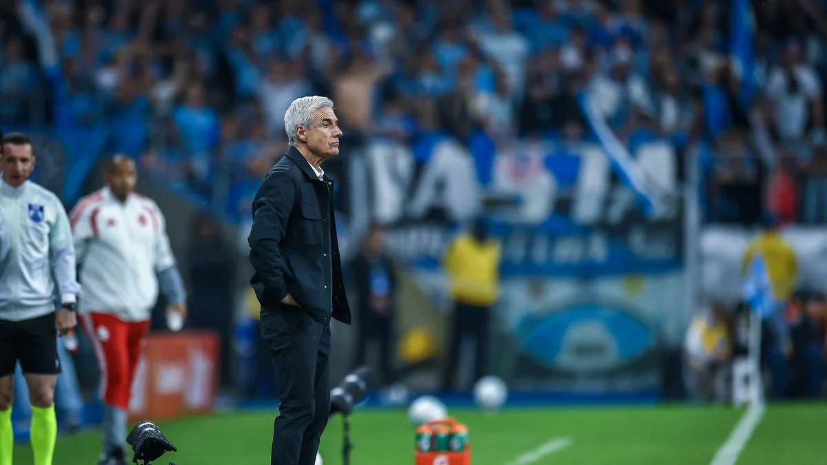 Grêmio vence Internacional com grande atuação da defesa e destaque para Krovinović