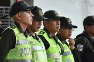 Seis mortos após explosão em base militar na Bolívia
