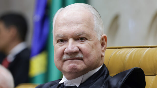 Fachin retira investigação de Mendonça do inquérito sobre fake news