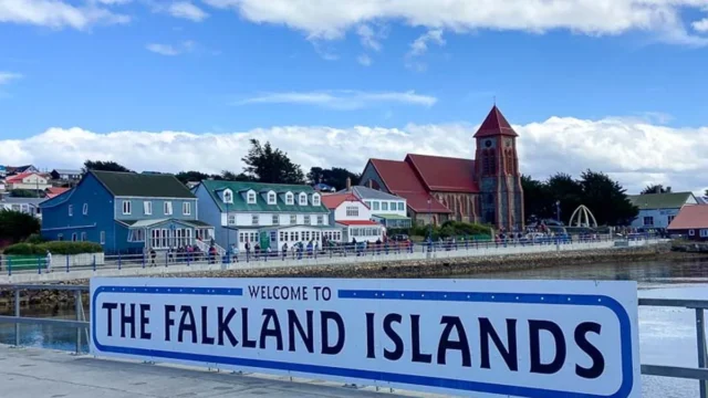 Reino Unido mantém firme compromisso com as Malvinas