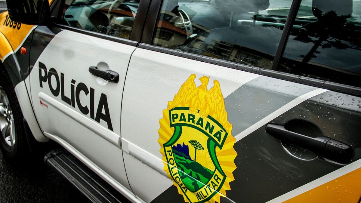 Homem de 56 anos encontrado morto em calçada de Cascavel; suspeita é de infarto
