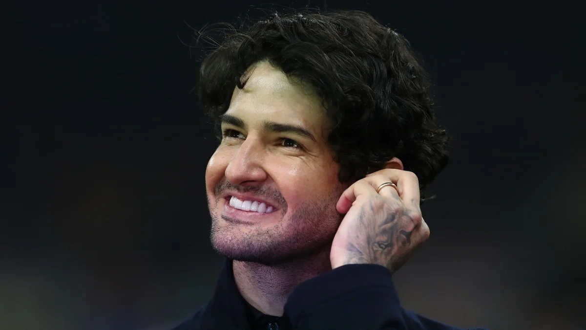 Consórcio liderado por Alexandre Pato compra clube inglês da quarta divisão