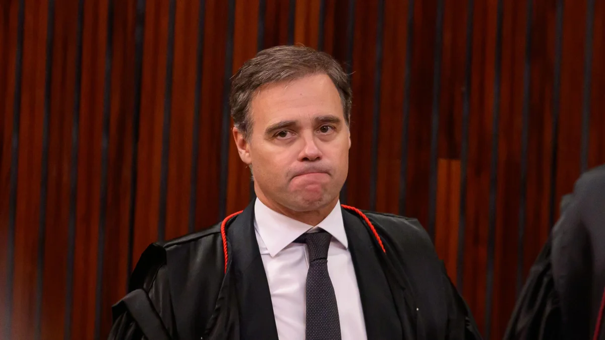Mendonça libera investigação do caso Master após pedido de Fachin