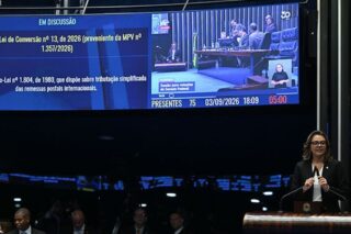 Senado aprova fim da taxa sobre compras internacionais até 50 dólares